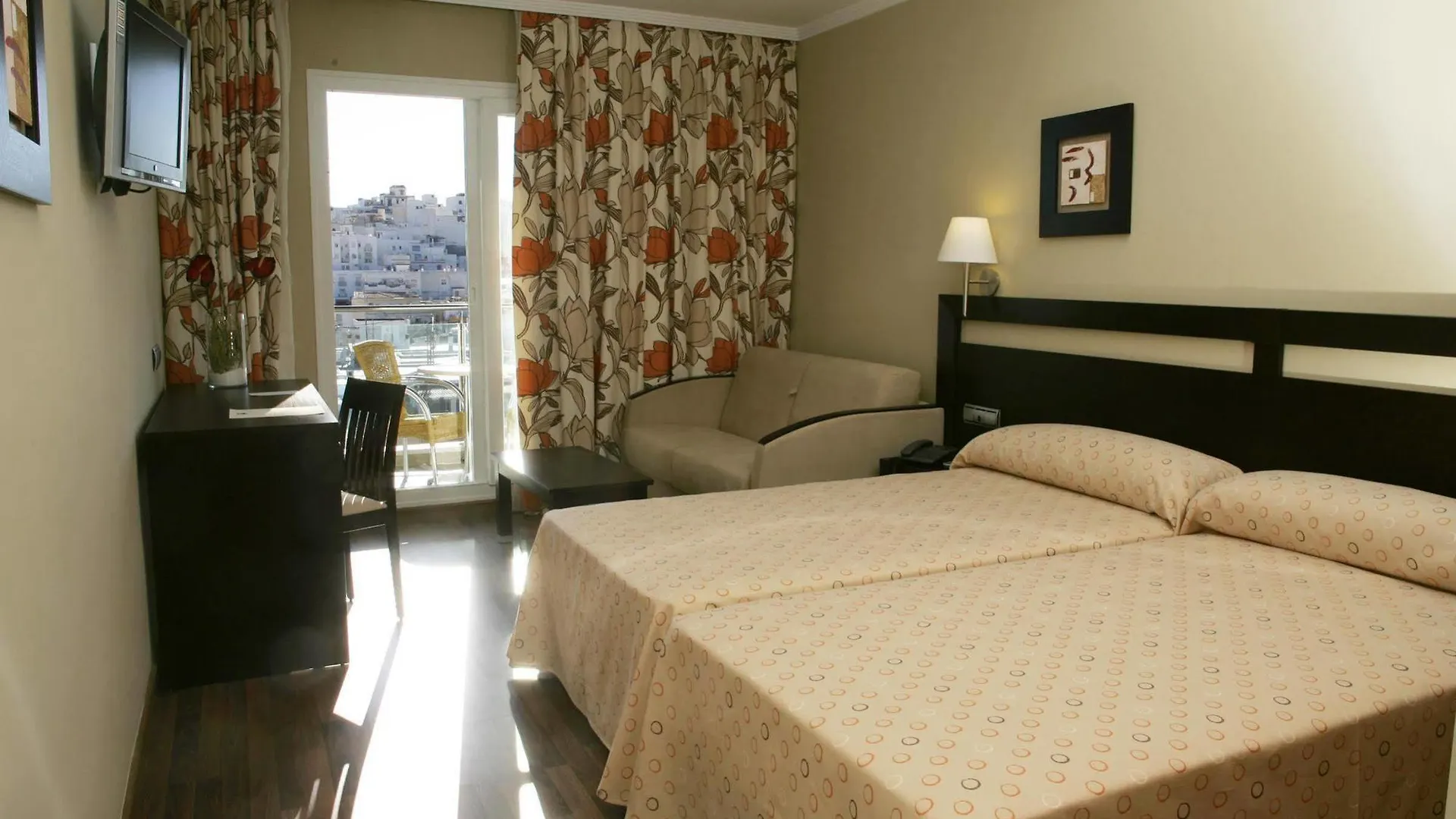Bahia Almuñécar Hotel